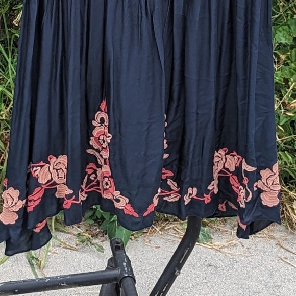 Free People Intimately Aida Navy Slip EUC sz LG - Picture 6 of 7